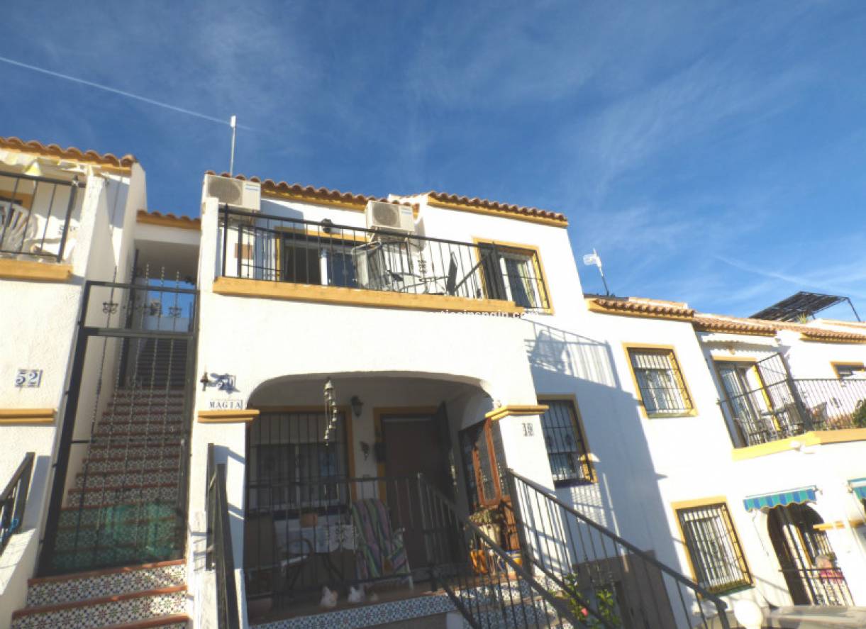 Long Term Rentals - Semi Detached House - La Marina - Urbanización La Marina