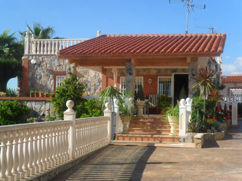 Resale - Detached Villa - La Marina - La Marina Resale - Detached Villa - La Marina - La Marina