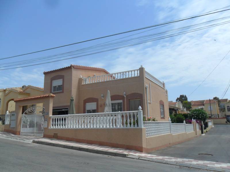 Resale - Detached Villa - La Marina - La Marina Resale - Detached Villa - La Marina - La Marina